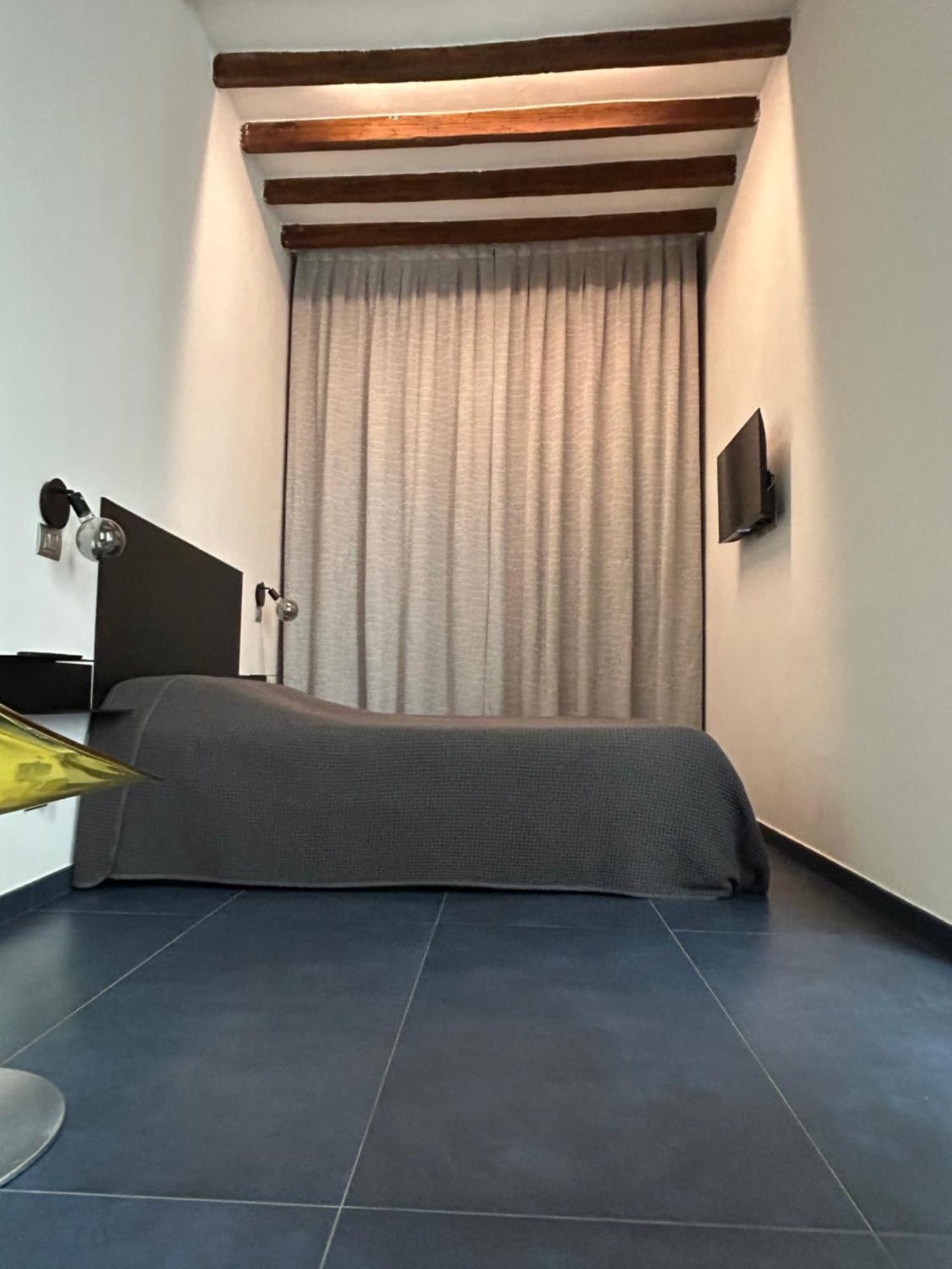 Domus
